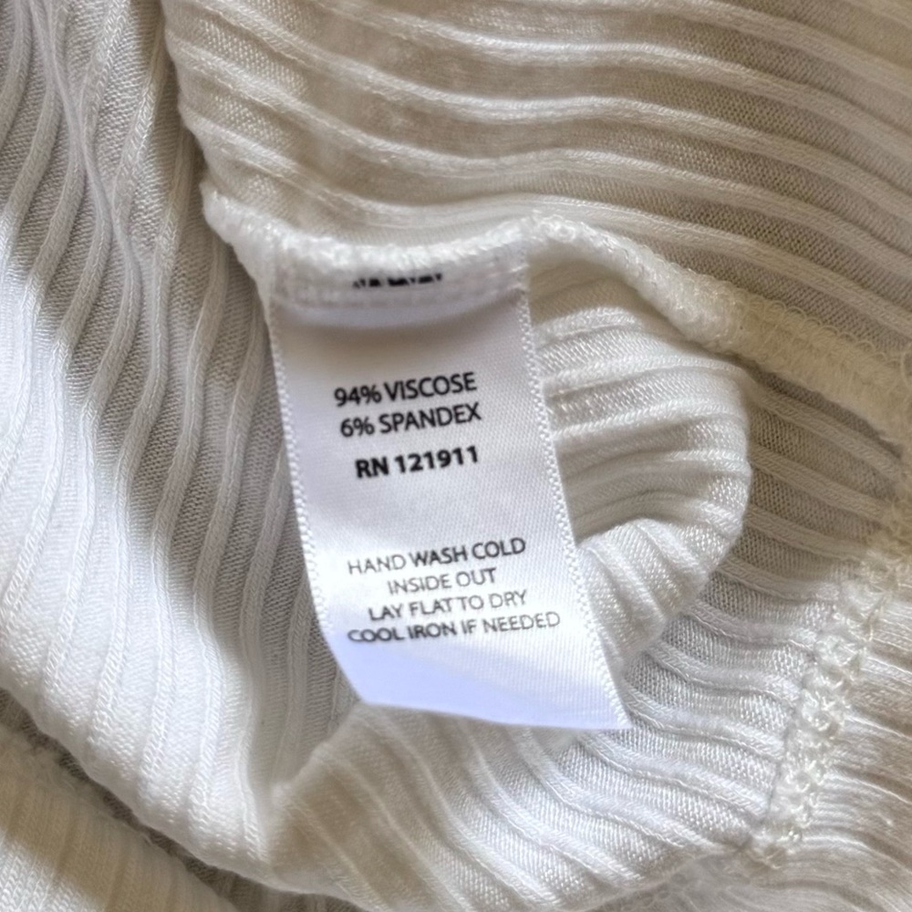 LNA Hill Cropped Henley - Picture 7 of 7
